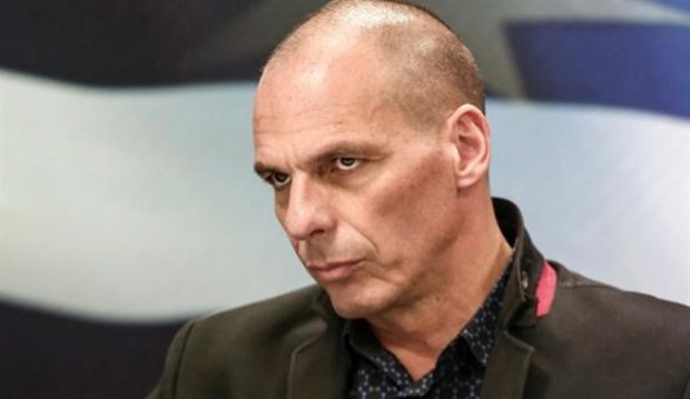 Varoufakis: Bize iki seçenek sunulmuştu, kurşuna dizilmek ya da teslimiyet