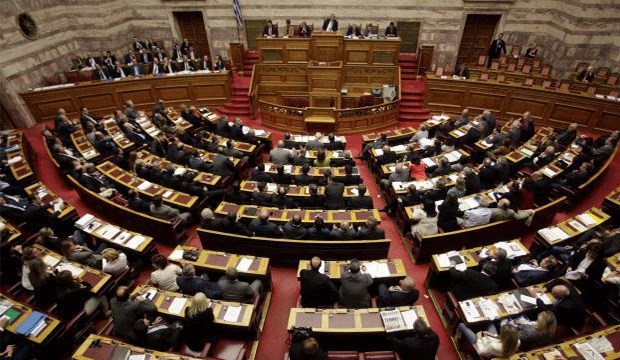 İkinci reform paketi Yunanistan parlamentosundan geçti