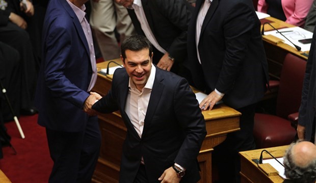 Yunanistan parlamentosu yemin töreniyle açıldı