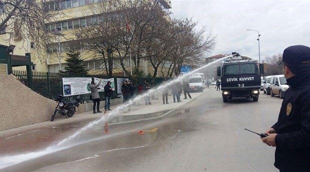 College students in Kocaeli of Turkey taken into custody for saying 'no' to new constitution