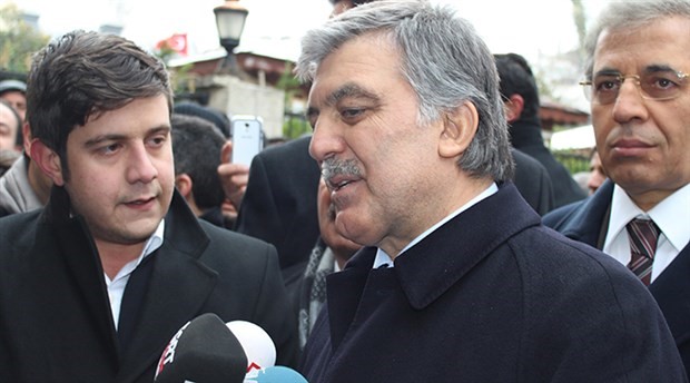'Abdullah Gül sahaya iniyor' iddiası