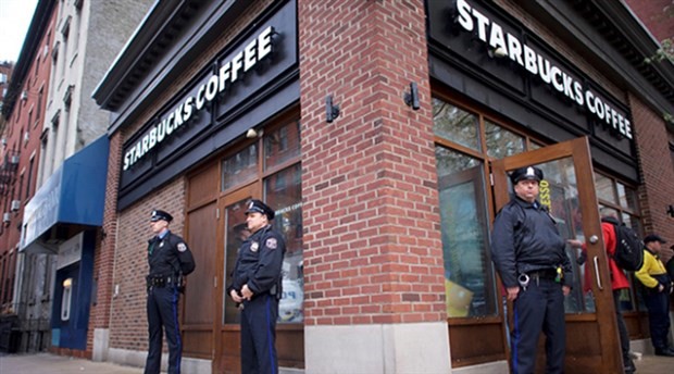 Starbucks 'ırkçılık' eğitimi için yarım gün kapalı kalacak