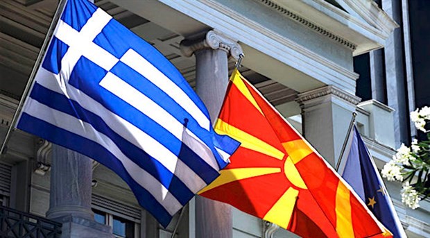 Yunanistan ile Makedonya arasında tarihi imzalar atıldı