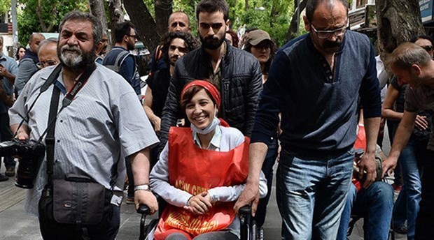 Nuriye Gülmen serbest bırakıldı