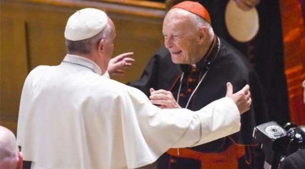 Çocuk taciziyle suçlanan kardinal McCarrick istifa etti