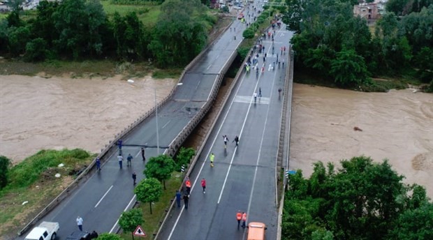 Ordu'da sel felaketi: 4 köprü çöktü, 165 kişi mahsur kaldı