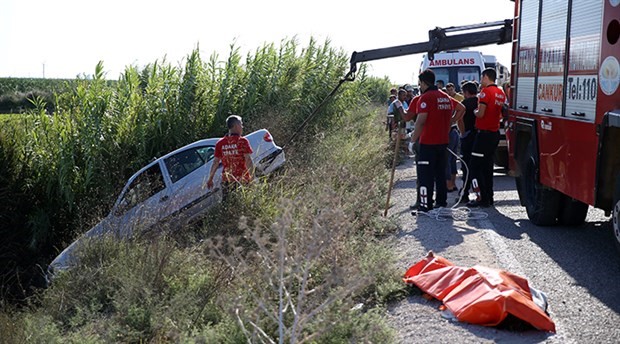 Adana'da otomobil dereye devrildi: 2 ölü, 2 yaralı