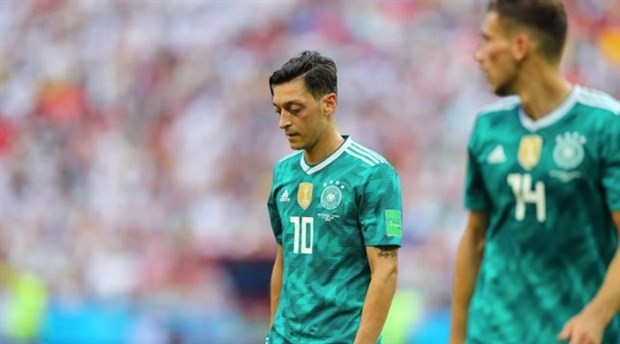 Alman Futbol Federasyonu Başkanı: Mesut Özil'e ırkçı saldırılar karşısında daha çok destek vermeliydim