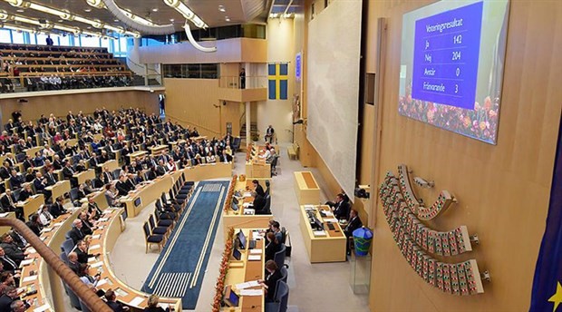 İsveç'te azınlık hükümeti güvenoyu alamadı