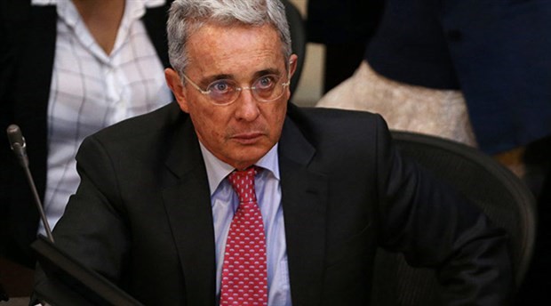 Uribe'den Venezuela için 'darbe' çağrısı