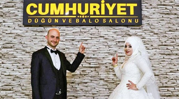 Sivas Cumhuriyet Üniversitesi içerisindeki bina düğün salonu yapıldı