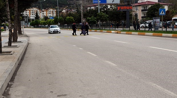 Tokat'ta yayalara yol vermeyen sürücülere para cezası kesildi