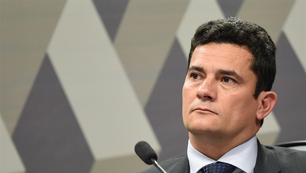 Bolsonaro, rakibini tutuklayan yargıç Sergio Moro'yu adalet bakanı yaptı