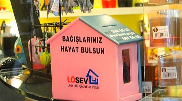 Bursa'da LÖSEV'in bağış kumbaralarını çaldılar