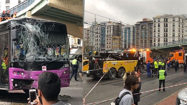 Aksaray'da halk otobüsü tramvay hattına girdi