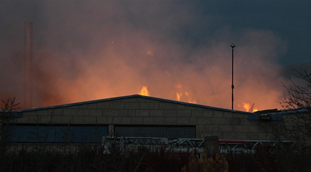 Kayseri'de fabrikadaki yangın 15 saatte kontrol altına alındı