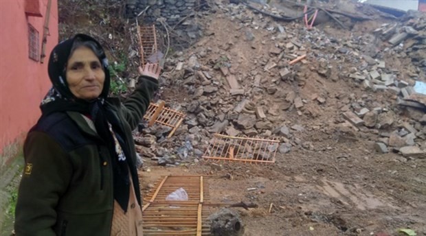 Kağıthane'de istinat duvarı çöktü, mandırayı su bastı çok sayıda hayvan öldü