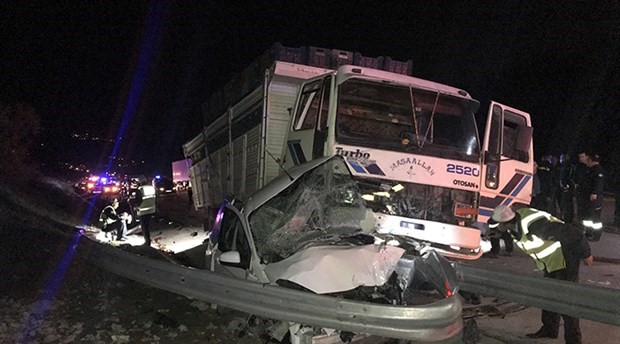 Mersin'de trafik kazası: 1 polis memuru yaşamını yitirdi.