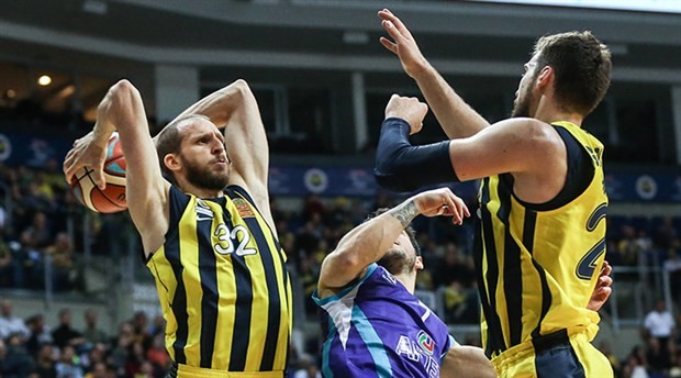 Fenerbahçe, evinde Afyon Belediyespor'u rahat geçti