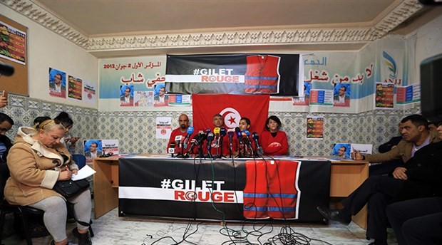 Tunus'ta 'kırmızı yelekliler'den protesto çağrısı