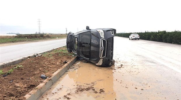 Adana'da belediye başkanı kazada yaralandı