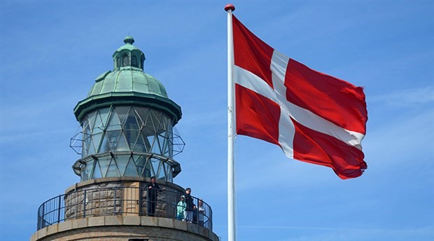 Danimarka vatandaşlığı için 'tokalaşma' zorunluluğu
