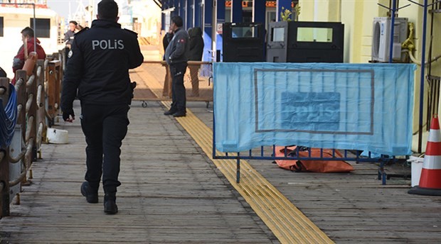 İzmir'de denizde bir erkeğin cansız bedeni bulundu