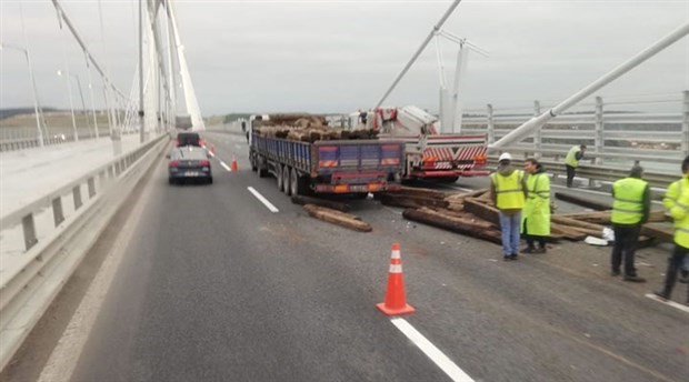 Yavuz Sultan Selim Köprüsü'nde kaza: 1 ölü, 2 yaralı