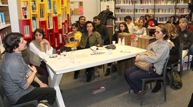 Ataşehir'deki okuma etkiliğinin ilk konuğu Hakan Bıçakçı oldu