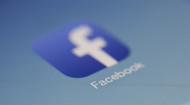 Uzmanlar uyardı: Facebook şifrenizi değiştirin