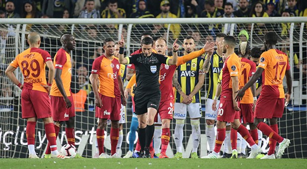 Galatasaray’dan “VAR kayıtları açıklansın” talebi