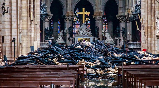 Paris İtfaiyesi’nden ‘Notre Dame’ açıklaması