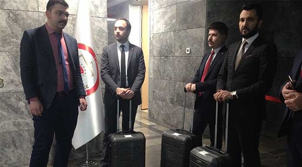 AKP, ‘içi boş’ üç bavulla başvurmuştu: Seçim tekrarlanamaz