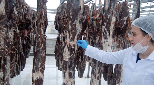 TÜİK verileri, Bakan Pakdemirli’yi yalanladı: Et üretimi düşerken tüketim nasıl artıyor?