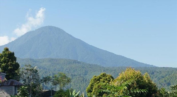 Endonezya’da Agung Yanardağı’nda patlama