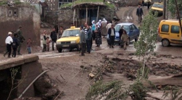 Ağrı’da aşırı yağışların yol açtığı selde 4 kişi hayatını kaybetti