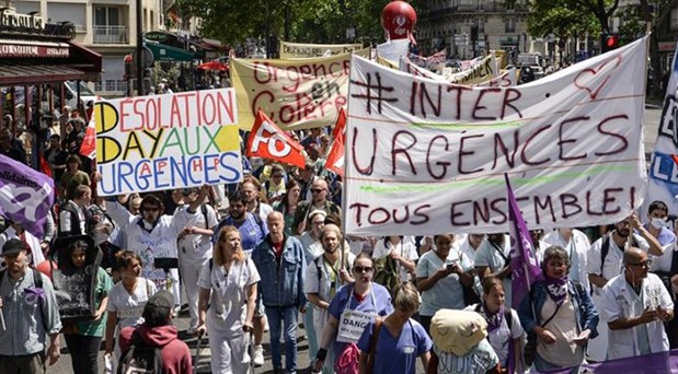 Fransa’da sağlık çalışanları eylemde