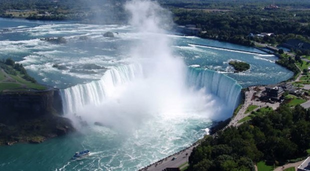 Niagara Şelalesi’nden düştü, yara almadan kurtuldu