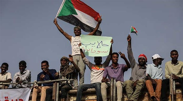 Sudan’da anlaşmaya varıldı: 39 aylık geçiş süreci başlayacak