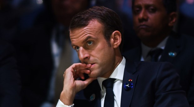Macron’un 2 yıllık görev süresinde 15 bakan istifa etti