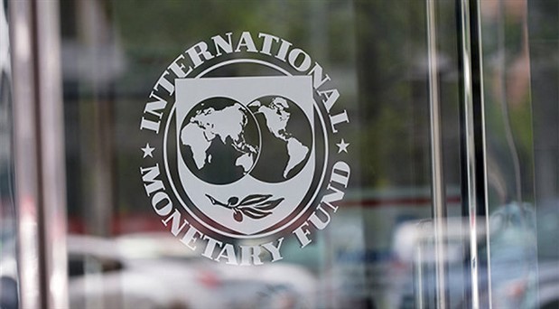 IMF büyüme tahminlerini aşağı çekti