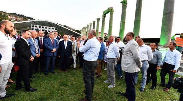 İzmir Büyükşehir Belediyesi Meclis toplantısı tarihi Agora’da  gerçekleşti