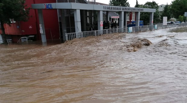 Samsun'da sağanak yağış: 2 ölü, 3 kayıp
