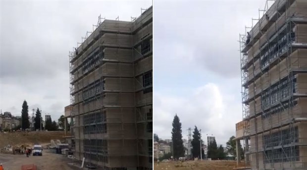 Maaşını alamayan Kocaeli Şehir Hastanesi inşaatı işçileri çatıya çıktı