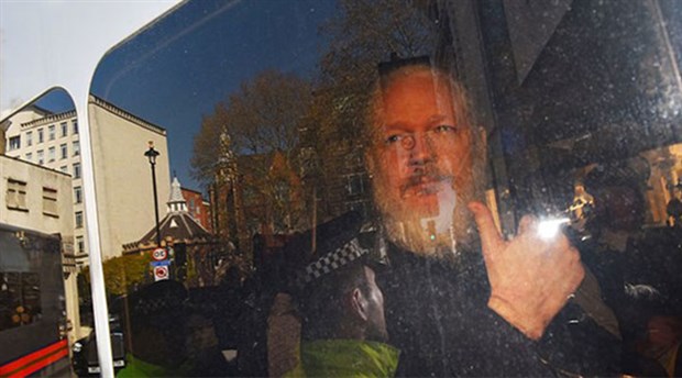 Roger Waters, Assange için söyleyecek