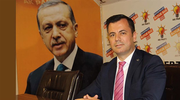 AKP'de Davutoğlu krizi: İlk istifa geldi
