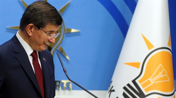 Saray'dan 'Davutoğlu'na ihraç' yorumu: 'Parti kurma çalışmaları yürütüyorlar'