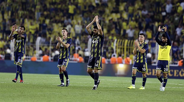 Fenerbahçe yabancı sayısını düşürdü