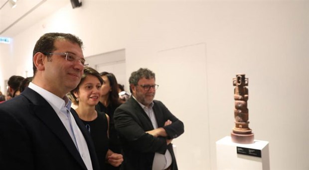 İmamoğlu, 16. İstanbul Bienali'ni ziyaret etti