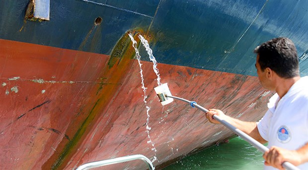 Akdeniz'i kirleten gemilere 14,5 milyon lira ceza